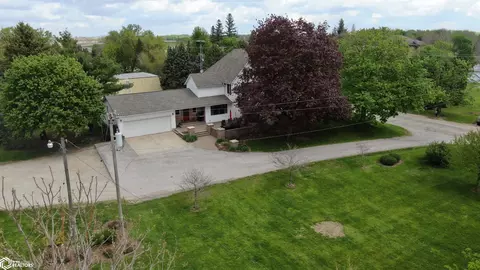 2711 Dows Williams Rd, Dows, IA 50071