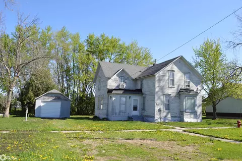 107 4th St, Grafton, IA 50440