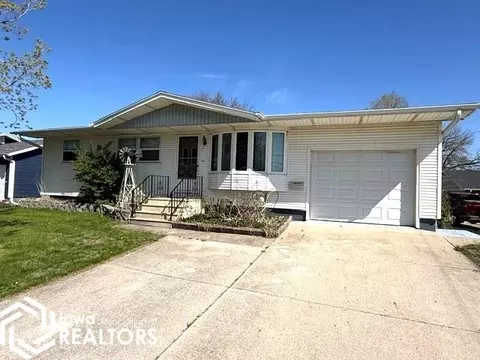 1601 5th St, Emmetsburg, IA 50536