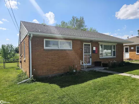 305 S Main St, Danville, IA 52623