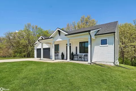 3154 Hillcrest Dr, Ellston, IA 50074