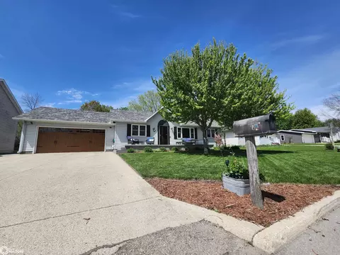 114 Cathedral Oaks Rd, Forest City, IA 50436