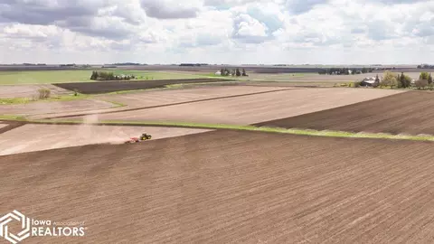 20699 W Rdg, Parkersburg, IA 50665