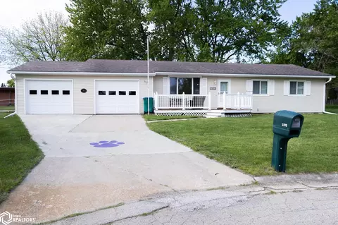 2315 Highland Dr, Webster City, IA 50595