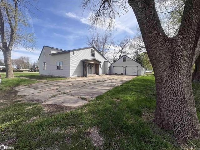 508 4th St NW, Buffalo Center, IA 50424
