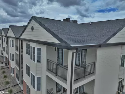 209 W Jefferson St #17, Winterset, IA 50273