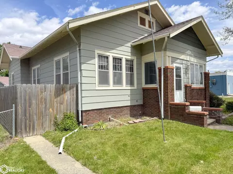 207 W Coolbaugh St, Red Oak, IA 51566