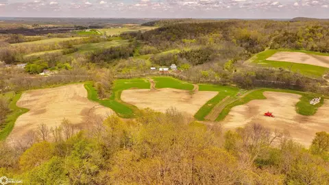38346 Cherry Valley Rd, Guttenberg, IA 52052