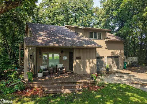 2000 Edgewood Dr, Webster City, IA 50595