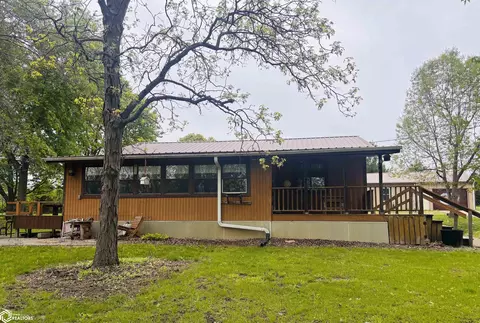 26876 180th St, Keosauqua, IA 52565