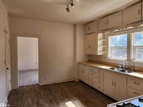 Kitchen - 206 E 9th St, Atlantic, IA 50022 photo 2 of 2