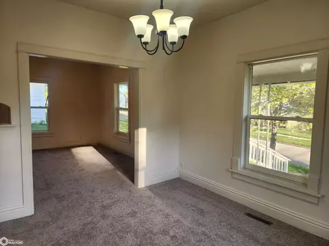 Living - 206 E 9th St, Atlantic, IA 50022 photo 2 of 3