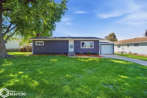 2307 14th Ave, Eldora, IA 50627