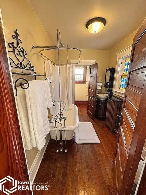 Bath - 1002 Maple St, Murray, IA 50174 photo 4 of 5