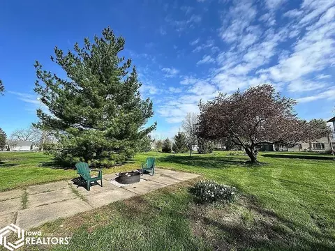 Exterior - 1002 Maple St, Murray, IA 50174 photo 11 of 13