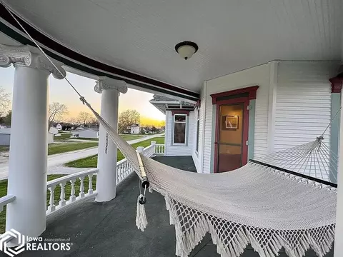 Exterior - 1002 Maple St, Murray, IA 50174 photo 5 of 13