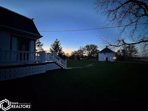 Exterior - 1002 Maple St, Murray, IA 50174 photo 12 of 13