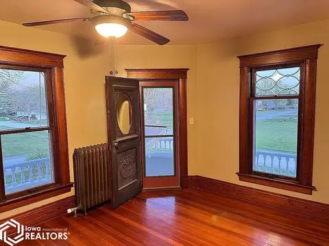 Entry Way - 1002 Maple St, Murray, IA 50174 photo 7 of 9