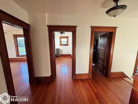 Entry Way - 1002 Maple St, Murray, IA 50174 photo 6 of 9