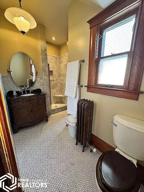 Bath - 1002 Maple St, Murray, IA 50174 photo 1 of 5