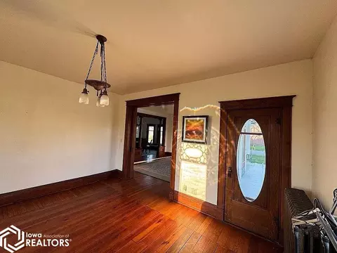 Dining - 1002 Maple St, Murray, IA 50174 photo 2 of 2