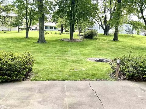 Exterior - 817 S 10th, Centerville, IA 52544 photo 6 of 6