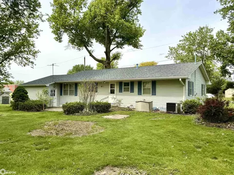 Exterior - 817 S 10th, Centerville, IA 52544 photo 5 of 6