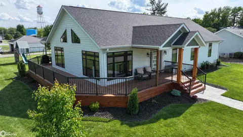214 E Wapello St, Agency, IA 52530