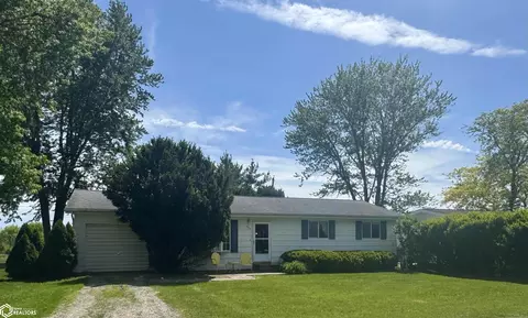 606 E Buchanan Ave, Fairfield, IA 52556