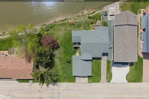306 E Lake St, Ventura, IA 50482