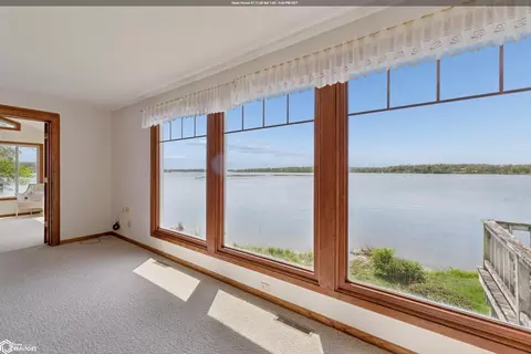 306 E Lake St, Ventura, IA 50482