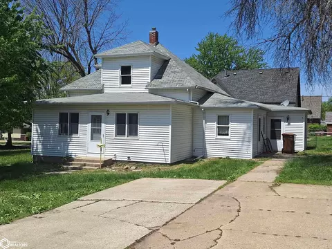 1302 N Adams St, Carroll, IA 51401