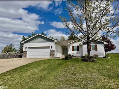 605 Fairview Dr, Oskaloosa, IA 52577