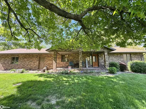1979 Libertyville Rd, Fairfield, IA 52556