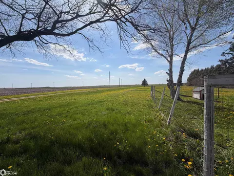 Exterior - 1218 Eagle Ave, Latimer, IA 50452 photo 4 of 7