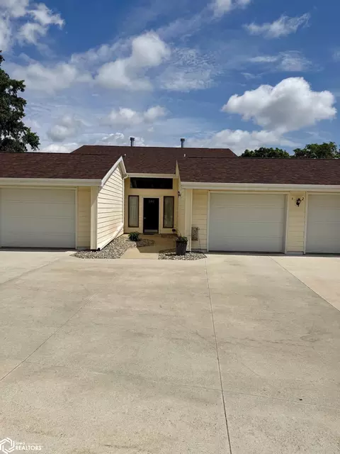 202 E 22nd St #4, Atlantic, IA 50022