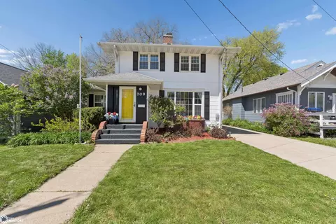 709 N 8th St, Clear Lake, IA 50428