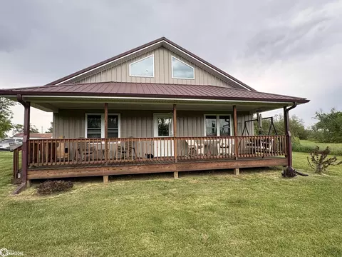 213 S Maple, Cincinnati, IA 52549