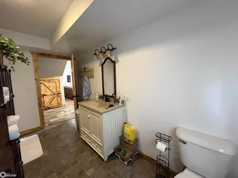 Bath - 213 S Maple, Cincinnati, IA 52549 photo 1 of 5