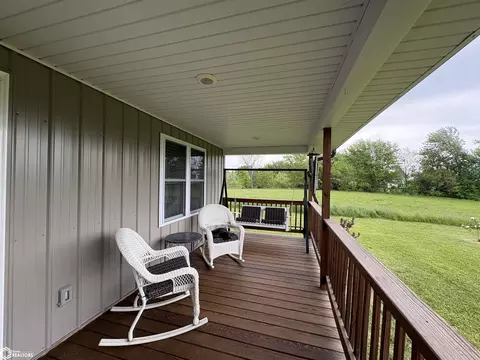 Exterior - 213 S Maple, Cincinnati, IA 52549 photo 6 of 14