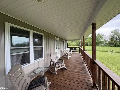 Exterior - 213 S Maple, Cincinnati, IA 52549 photo 5 of 14