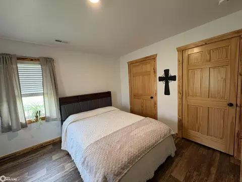 Bedroom - 213 S Maple, Cincinnati, IA 52549 photo 3 of 5