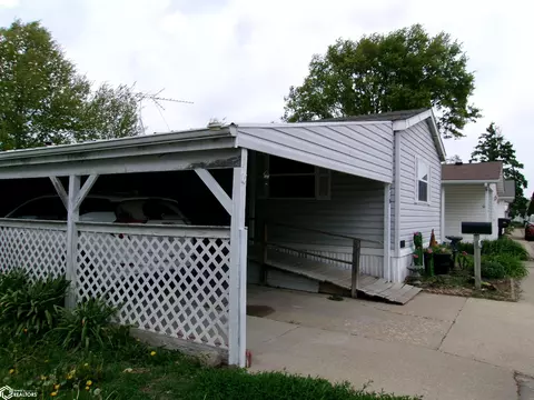 829 Quiet Hbr, Creston, IA 50801