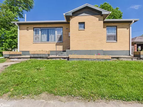 418 N 14th St, Keokuk, IA 52632