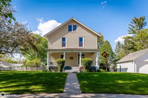 304 6th St, Traer, IA 50675