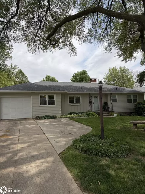 1006 Highland Ave, Red Oak, IA 51566
