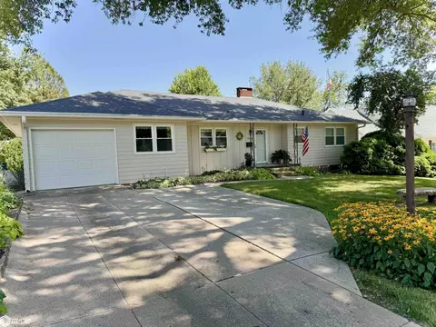 1006 Highland Ave, Red Oak, IA 51566