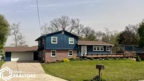 2700 S Lakeview Dr, Clear Lake, IA 50428