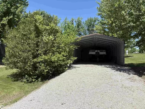 Exterior - 5256 4th St, Melrose, IA 52569 photo 7 of 9