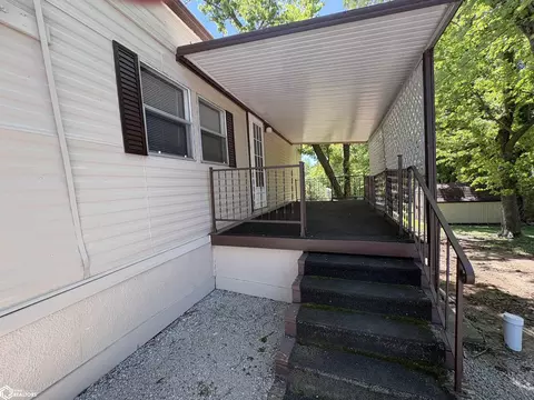 Exterior - 5256 4th St, Melrose, IA 52569 photo 2 of 9